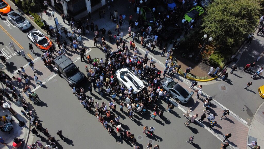 Sunnyvale Exotic Car Club Event, Fast Lane Drive Opens Its Doors: 15,000 Car Enthusiasts Join Our First Public Event